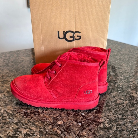 UGG Red Suede lace Booties 5 EUC - Picture 5 of 17